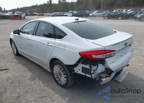 2018 Ford Fusion Hybrid Se z USA, uszkodzony, nr VIN 3FA6P0LU2JR131569